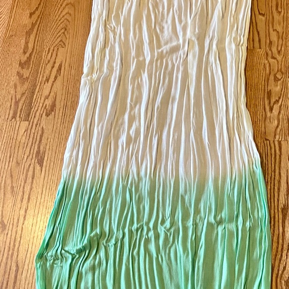 Olsen Green and White Fashionable Scarf - Picture 4 of 6